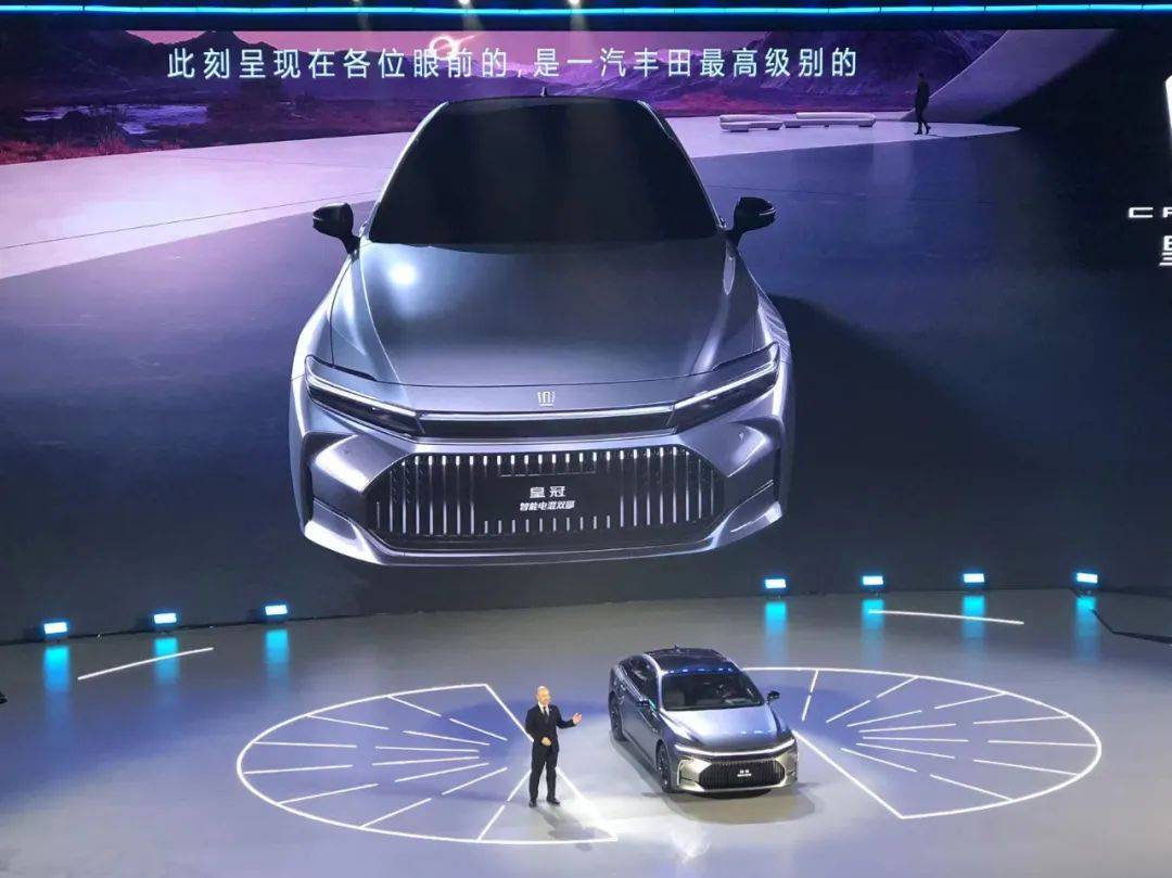 全新皇冠、全新普拉多归来,一汽丰田智电化开启双重加速度?