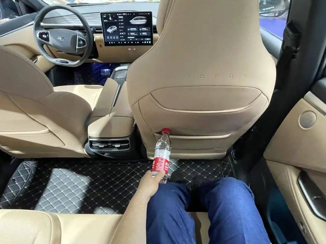 阿尔法s5化身汽车影院,阿尔法t5配800v快充